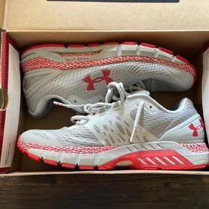 Under Armour HOVR Guardian 2, men’s size 10